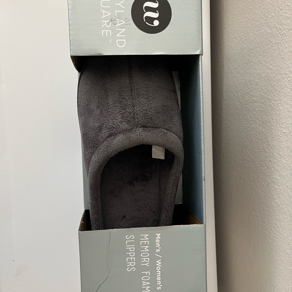 Wayland Memory Foam Slippers - Men’s / Women’s - Picture 9 of 12